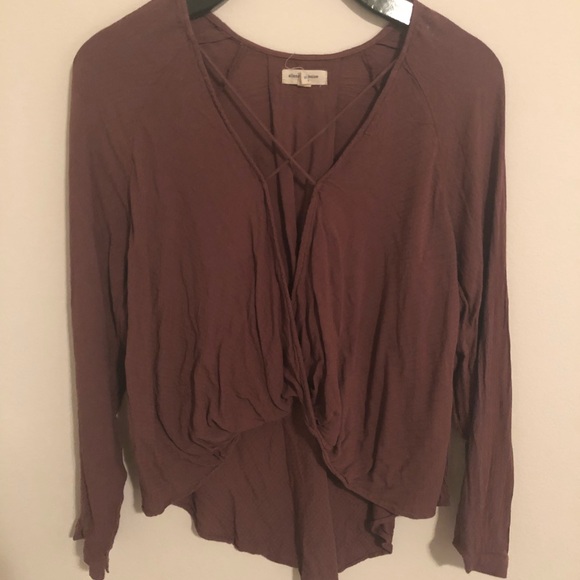 Cropped Flowy Blouse - Picture 1 of 4